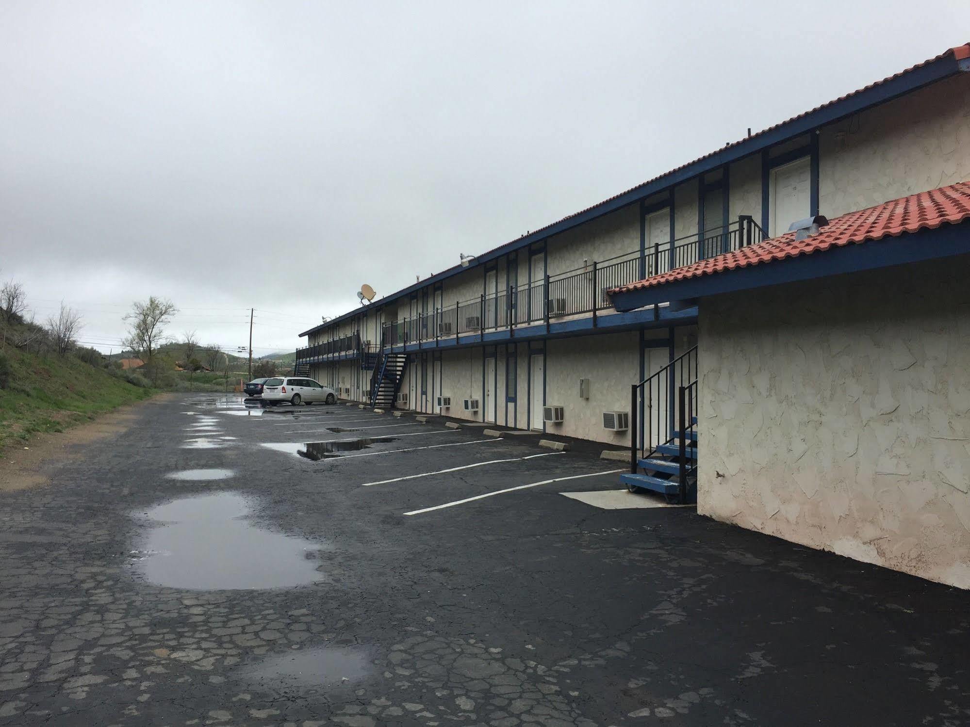 Golden Hills Motel Tehachapi Exterior photo