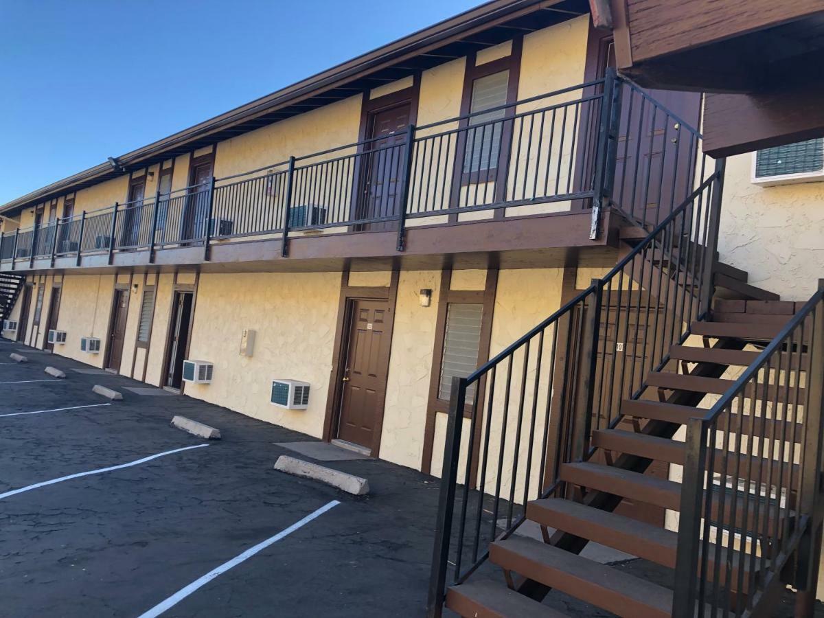 Golden Hills Motel Tehachapi Exterior photo